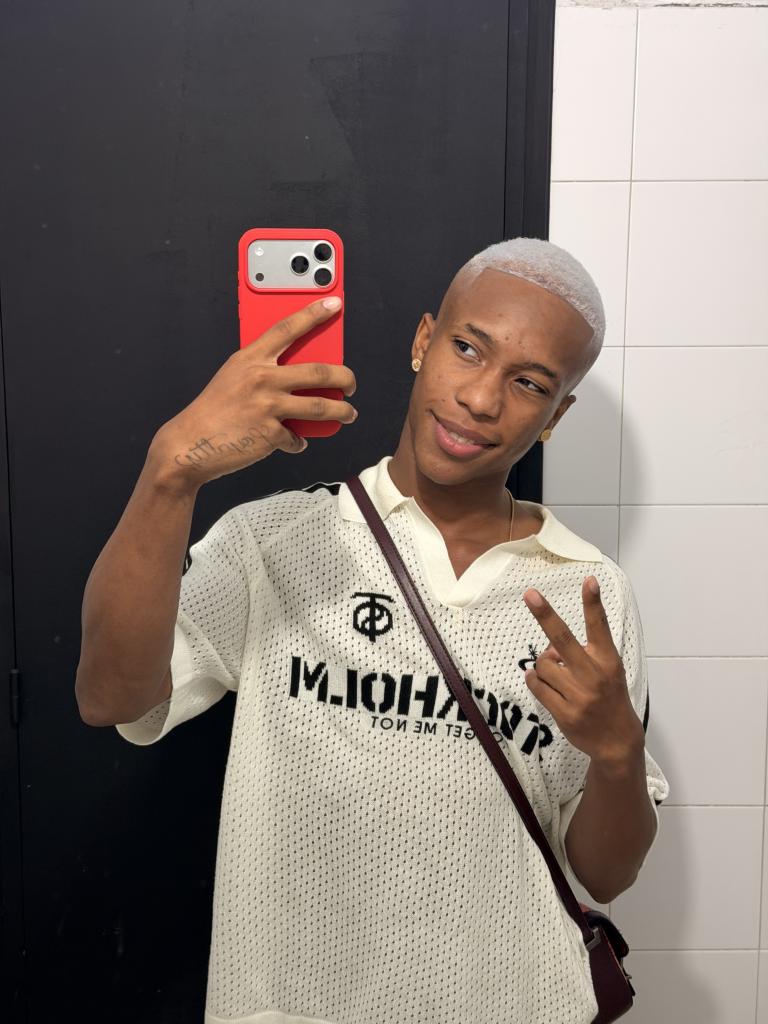627052386: Chico busca chica en Barcelona