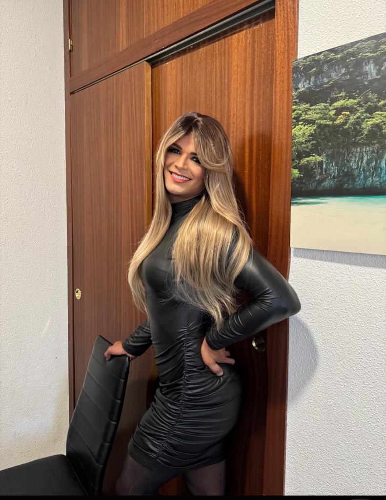 607018274: Transexual en Almería