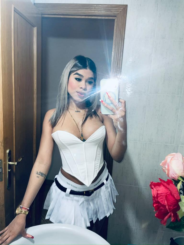 612271603: Chica busca chico en Málaga