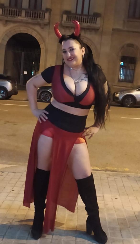 643551358: Chica busca chico en Gerona