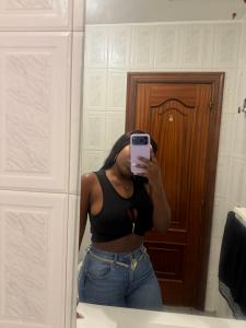 611279672: Chica busca chico en La Coruña