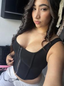 613214678: Chica busca chico en Tarragona