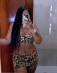 697368248: Chica busca chico en Barcelona