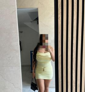 672823096: Chica busca chico en Sevilla