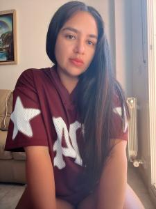 612261026: Chica busca chico en Barcelona