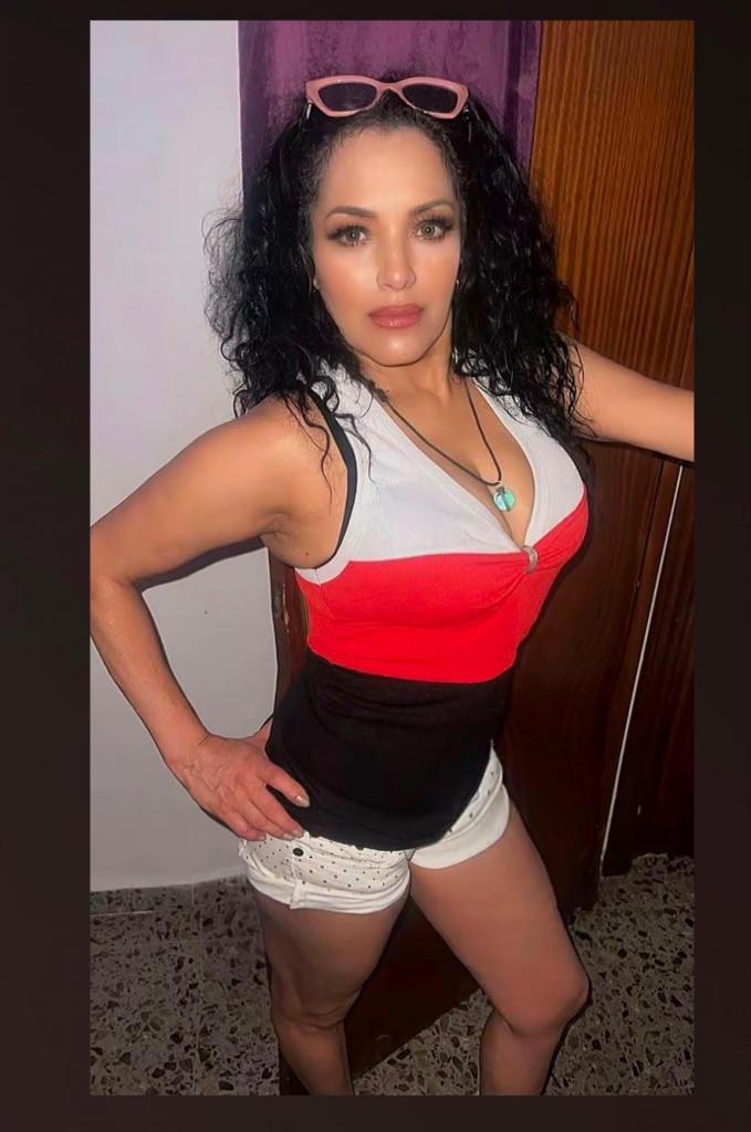 675054256: Chica busca chico en Murcia
