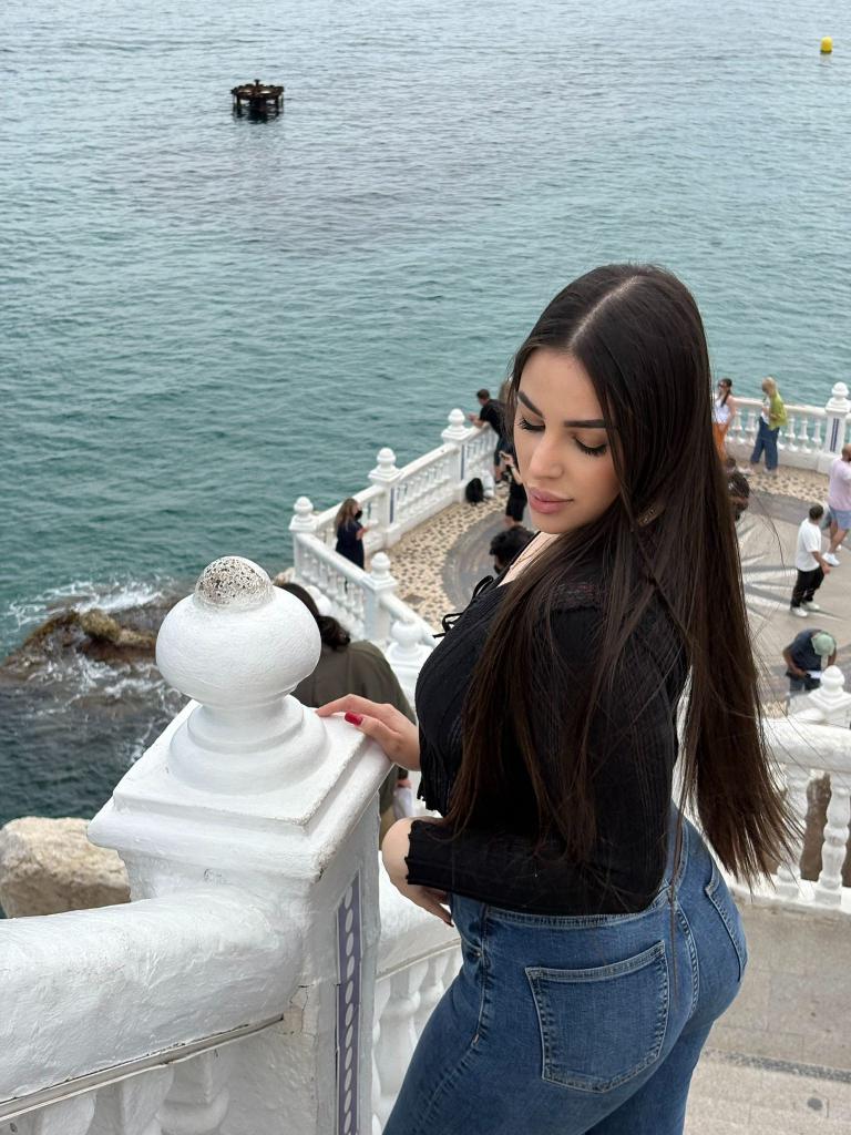 613543651: Chica busca chico en Valencia