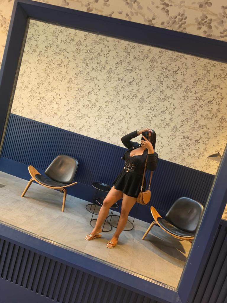 686179458: Chica busca chico en Madrid