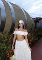 613853436: Chica busca chico en Toledo