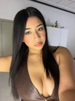 613717489: Chica busca chico en Barcelona