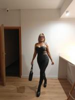 645566159: Chica busca chico en Barcelona