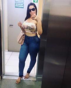 687436270: Chica busca chico en Almería