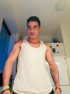 602413588: Chico busca chica en Málaga