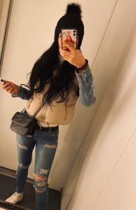 613982853: Chica busca chico en Madrid