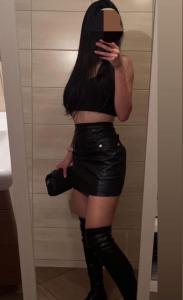 613982853: Chica busca chico en Madrid