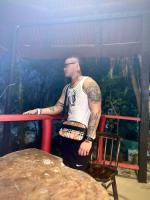 613967239: Chico busca chica en La Coruña