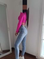 613982853: Chica busca chico en Madrid