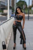 667049720: Chica busca chico en Madrid