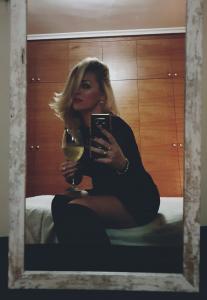 Chica busca chico en Almería: 