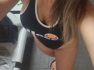 695719692: Chica busca chico en Valencia