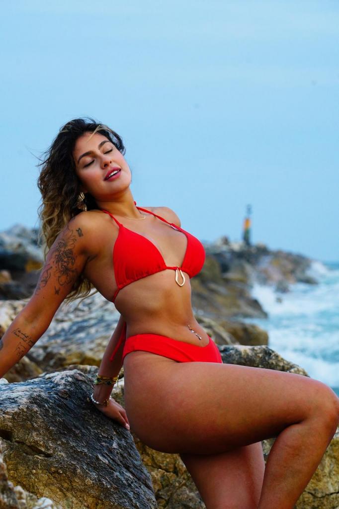 Chica busca chico en Granada: 