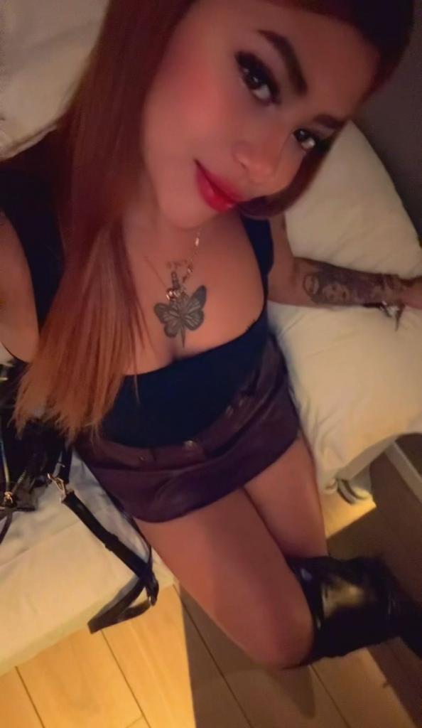 Chica busca chico en Barcelona: 