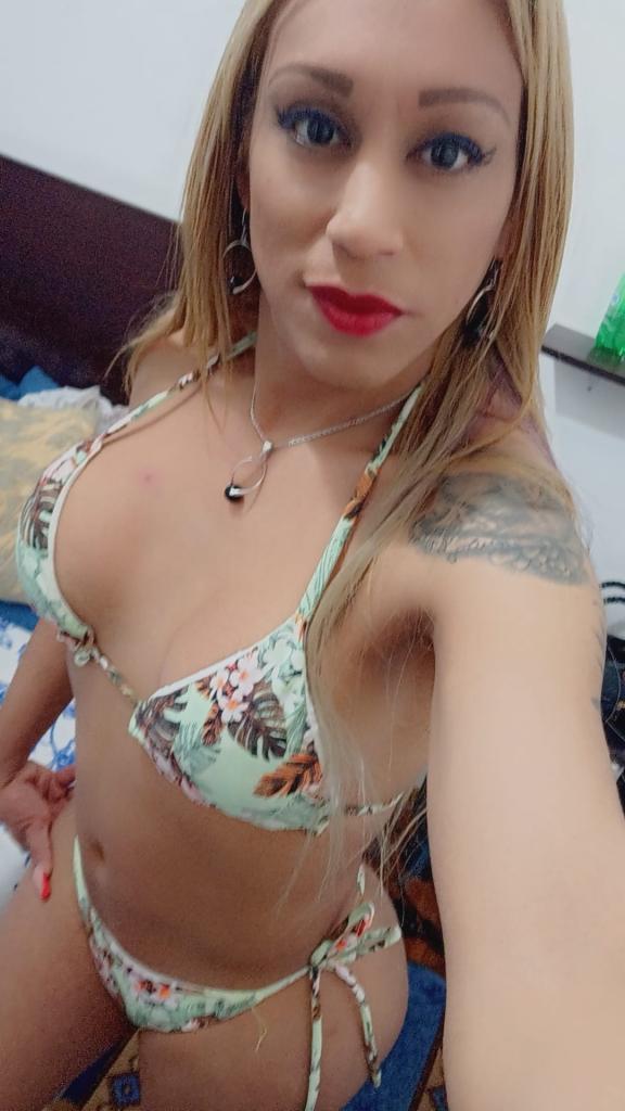 643155805: Transexual en Pontevedra