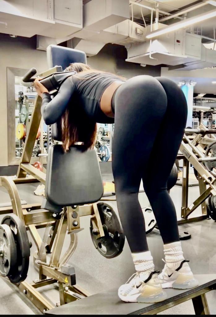 633152979: Chica busca chico en La Coruña