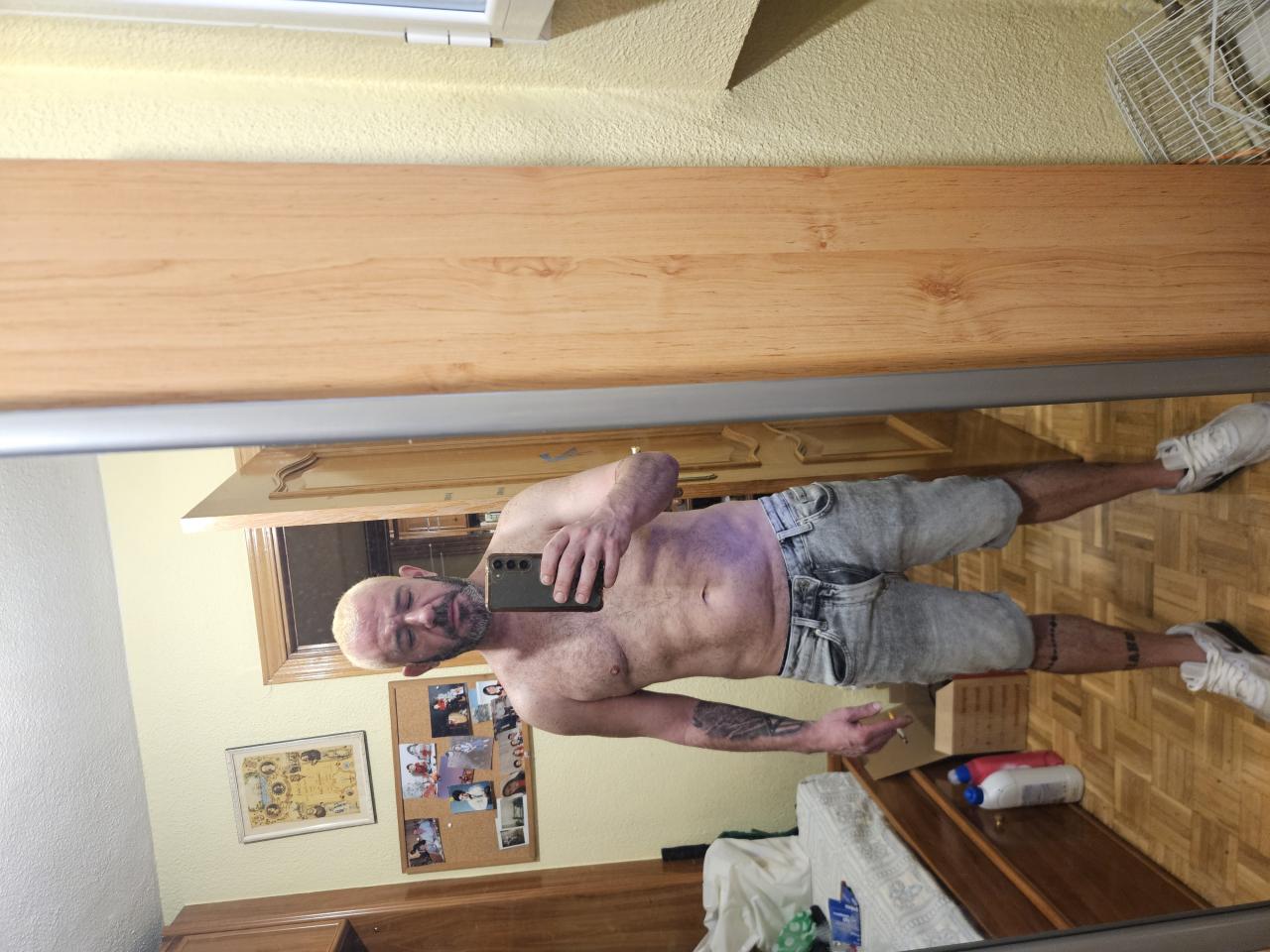 635474220: Chico busca chica en Madrid