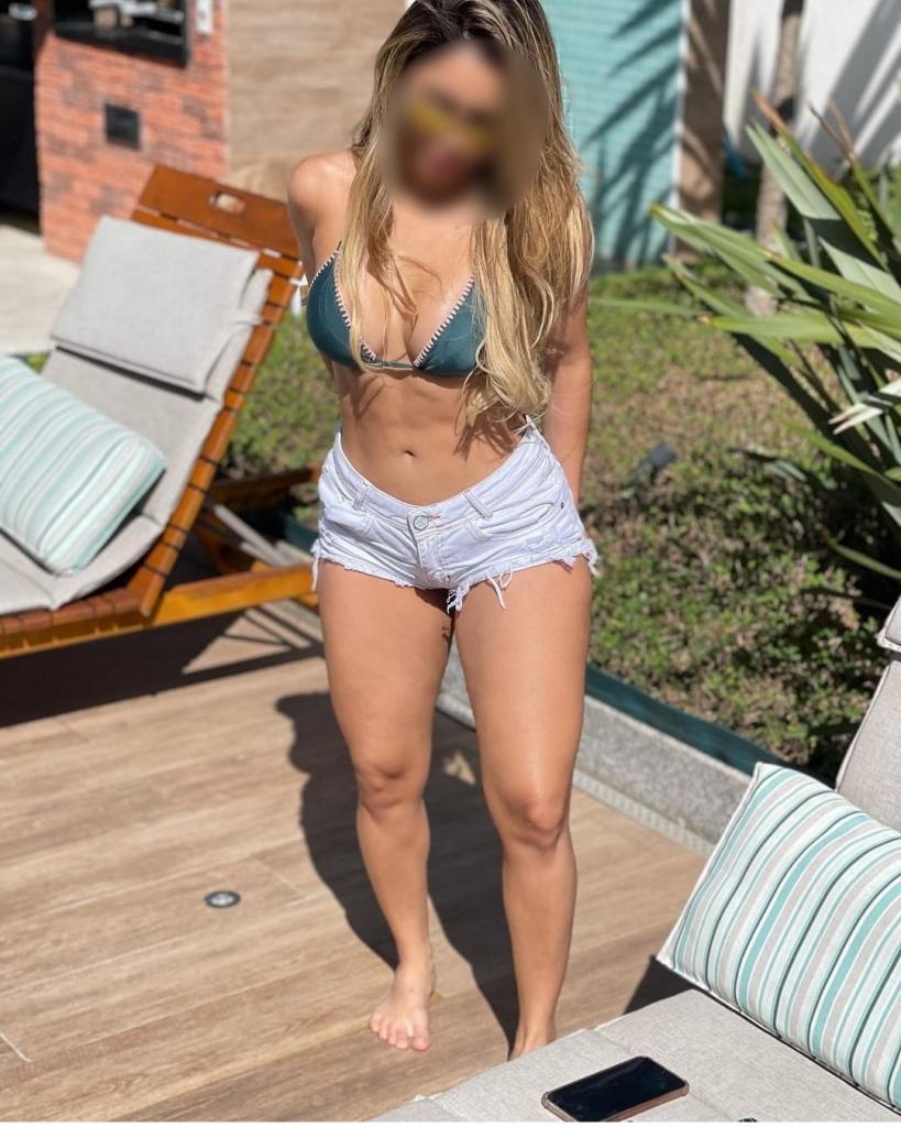 Chica busca chico en Cádiz: 