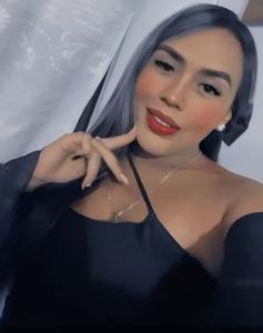 617433758: Chica busca chico en Sevilla