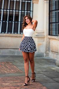 664410571: Chica busca chico en Granada