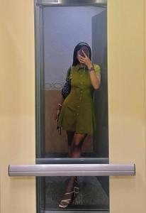 615517541: Chica busca chico en Gerona