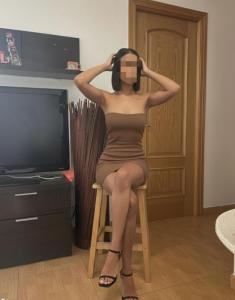 643757941: Chica busca chico en Madrid