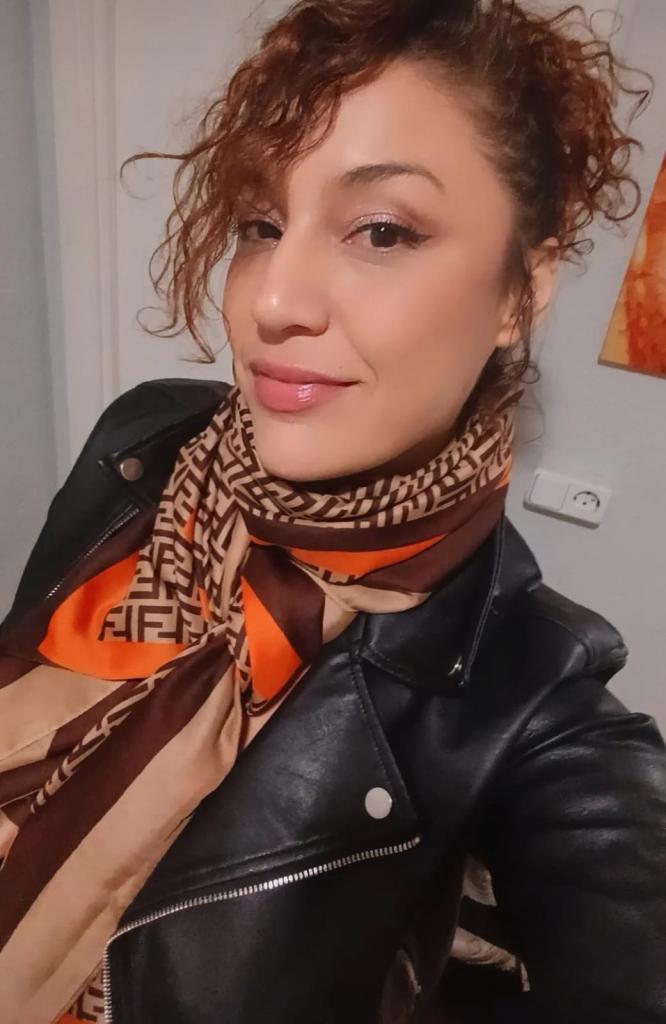 Chica busca chico en Alicante: 