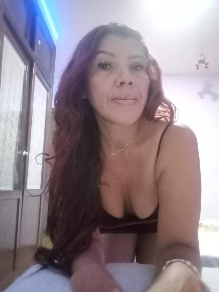 Chica busca chico en Huelva: 
