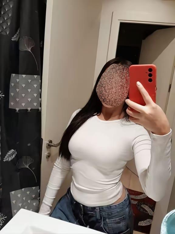 Chica busca chico en Almería: 