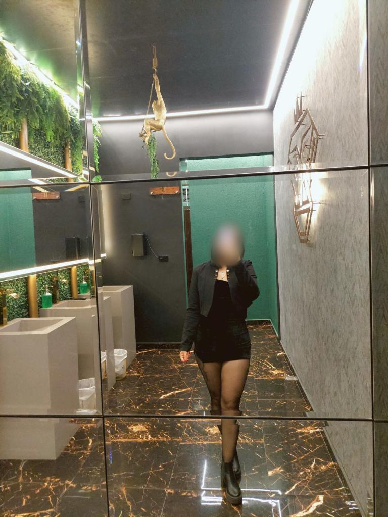 613255342: Chica busca chico en Alicante