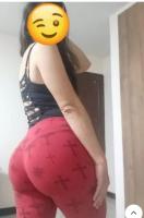 672956242: Chica busca chico en Sevilla