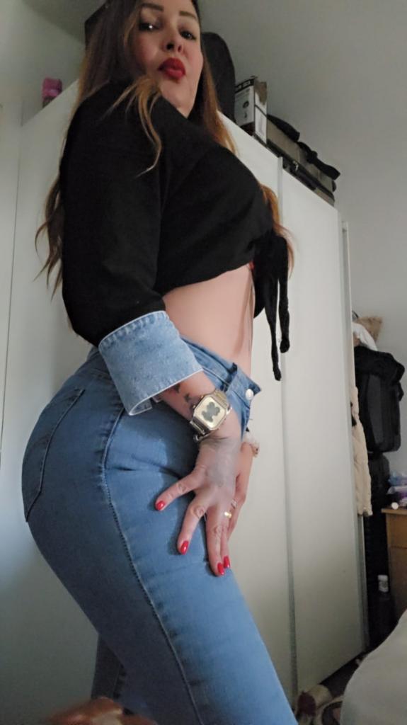 Chica busca chico en Córdoba: Chica busca chico