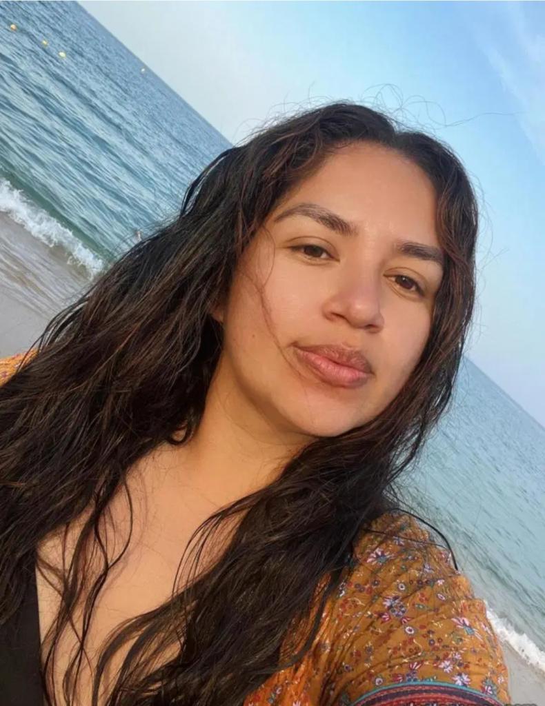 612261026: Chica busca chico en Barcelona