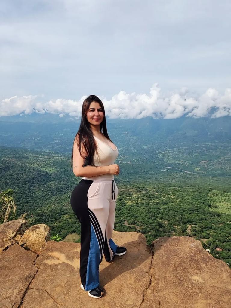 Chica busca chico en Huelva: 