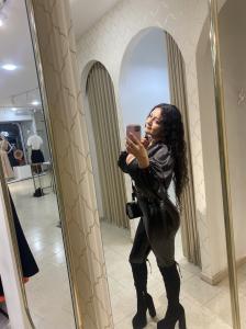 604945932: Chica busca chico en Navarra