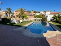 614665154: Chica busca chico en Málaga