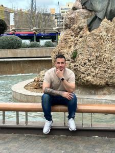Chico busca chica en Barcelona: 