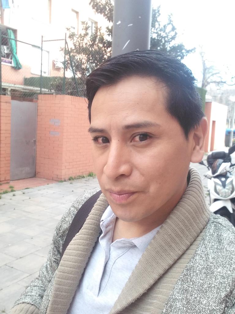 Chico busca chica en Barcelona: 