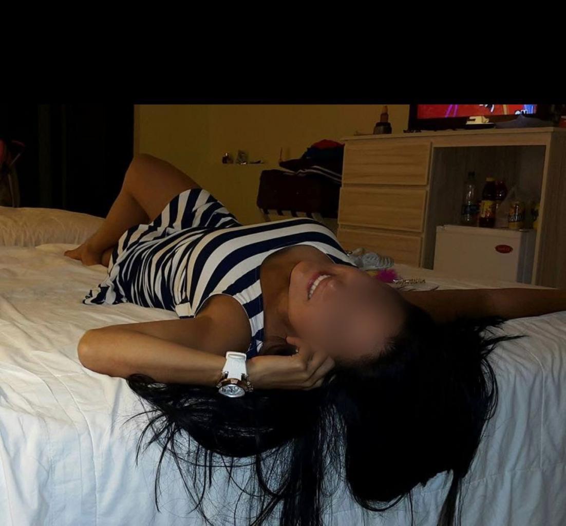 Chica busca chico en Granada: 