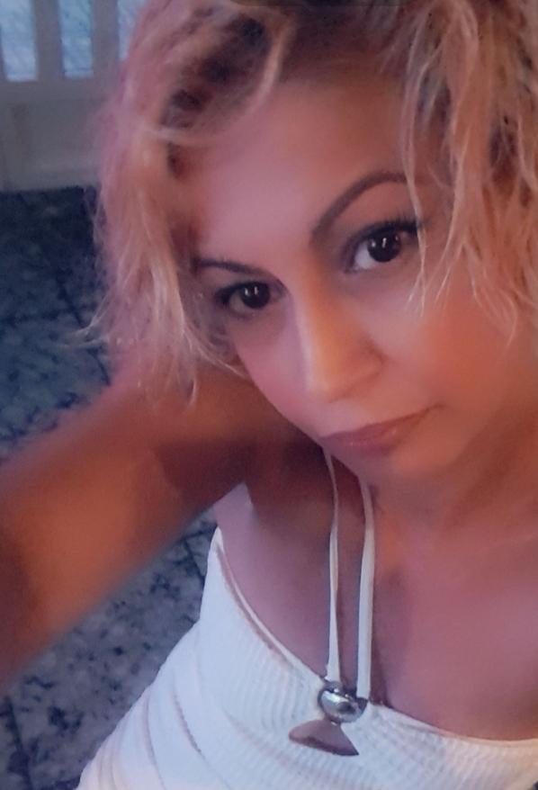 Chica busca chico en Almería: 