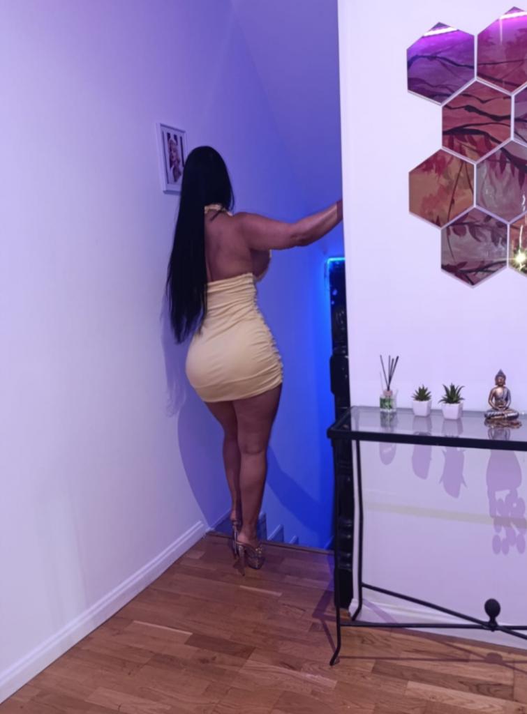 602037631: Chica busca chico en Alicante