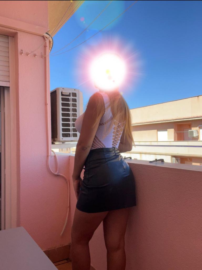 Chica busca chico en Almería: 